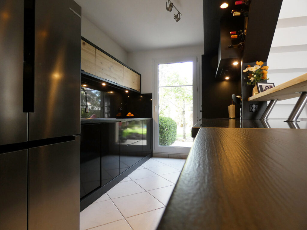 maison à vendre les Molières cuisine en longueur