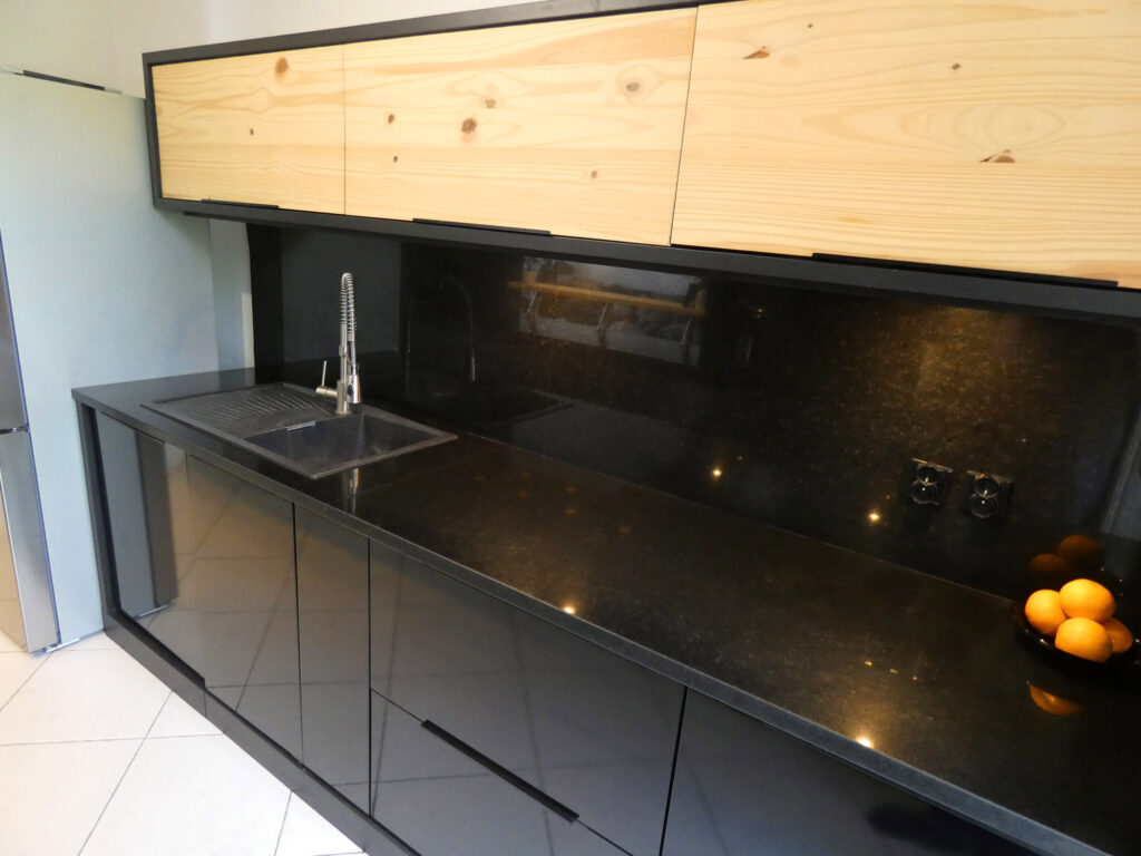maison à vendre les Molières cuisine évier